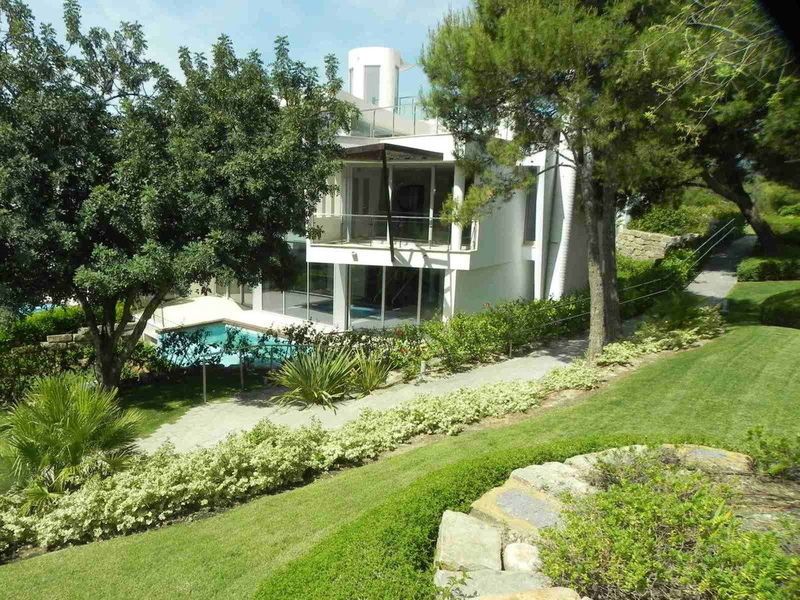 Semi-Detached House in Marbella, Costa del Sol – 4 beds – 3000000 €