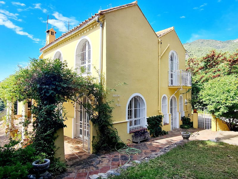 Detached Villa in Torremolinos, Costa del Sol – 4 beds – 490000 €