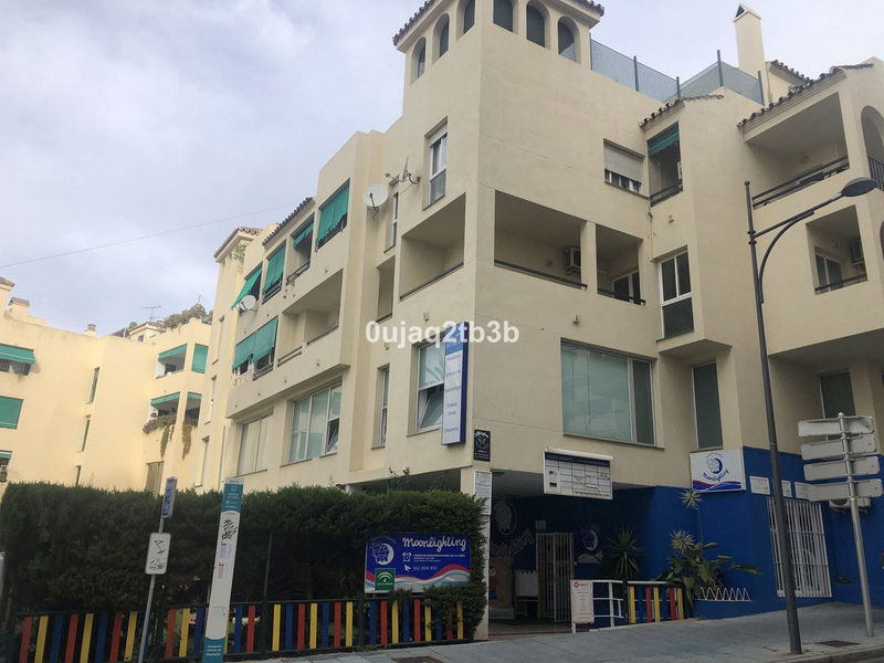 Top Floor Apartment in Marbella, Costa del Sol – 4 beds – 875000 €