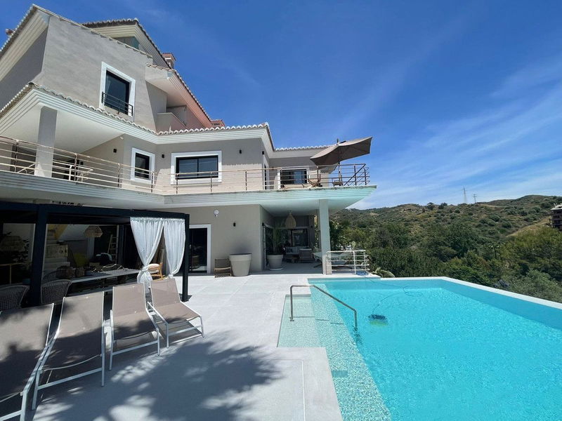 Detached Villa in Marbella, Costa del Sol – 7 beds – 3790000 €