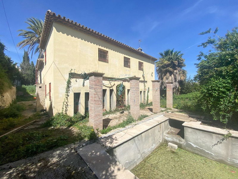 Detached Villa in Marbella, Costa del Sol – 6 beds – 1100000 €