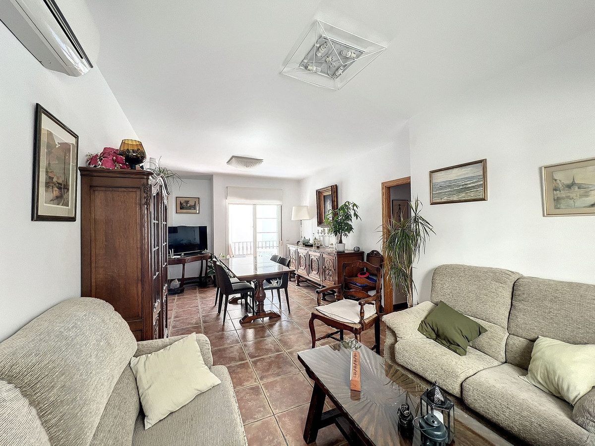 Middle Floor Apartment in Torremolinos, Costa del Sol – 3 beds – 335000 € - photo 3 of 22