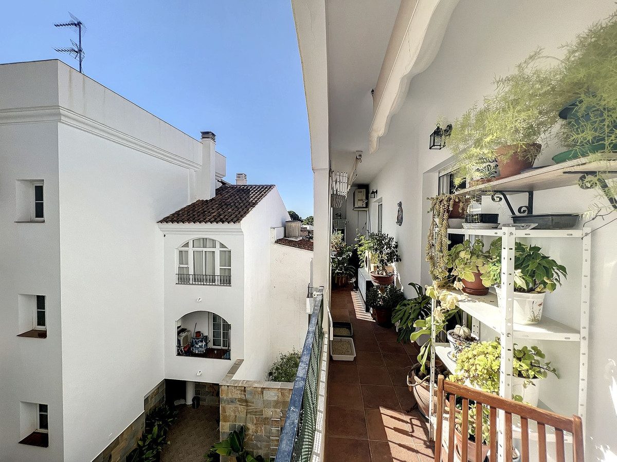 Middle Floor Apartment in Torremolinos, Costa del Sol – 3 beds – 335000 € - photo 8 of 22