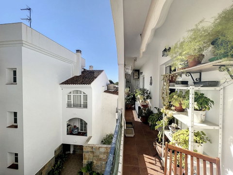 Middle Floor Apartment in Torremolinos, Costa del Sol – 3 beds – 335000 € - photo 8 of 22