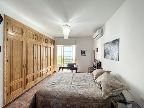 Middle Floor Apartment in Torremolinos, Costa del Sol – 3 beds – 335000 € - photo 14 of 22