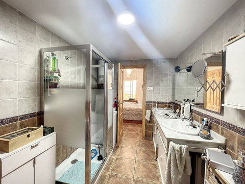 Middle Floor Apartment in Torremolinos, Costa del Sol – 3 beds – 335000 € - photo 16 of 22