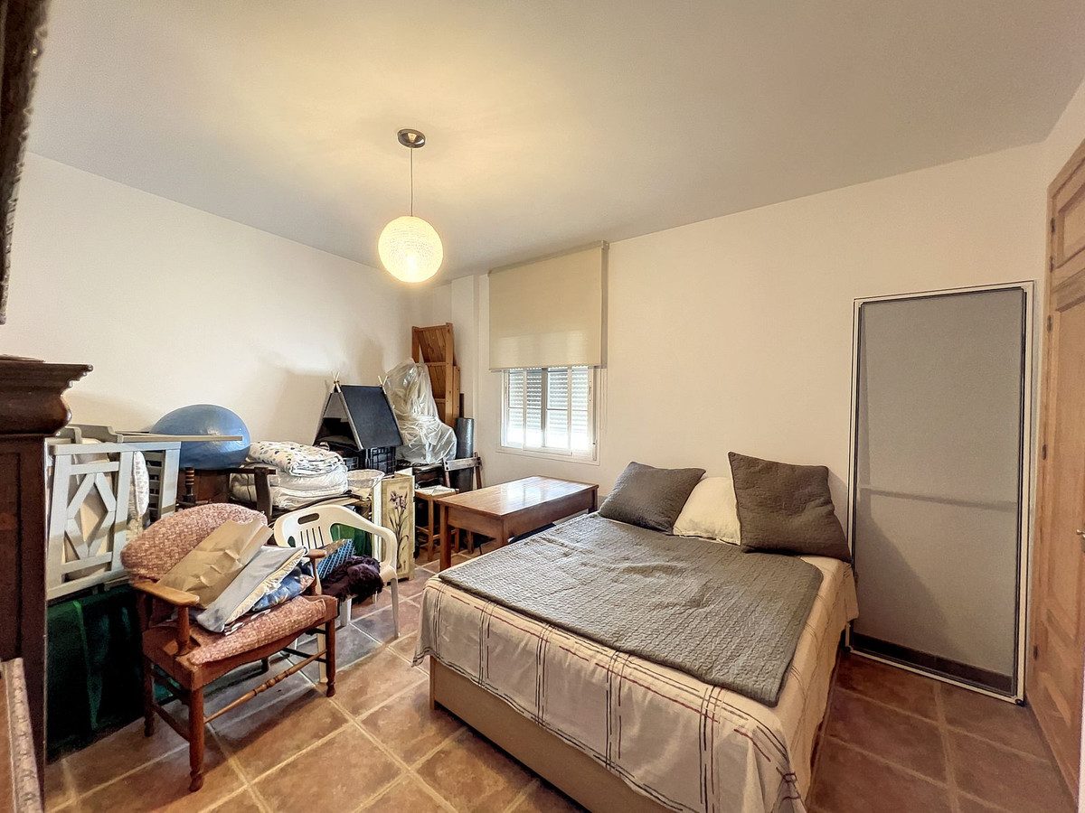 Middle Floor Apartment in Torremolinos, Costa del Sol – 3 beds – 335000 € - photo 18 of 22