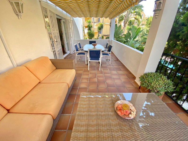 Middle Floor Apartment in Marbella, Costa del Sol – 5 beds – 740000 €