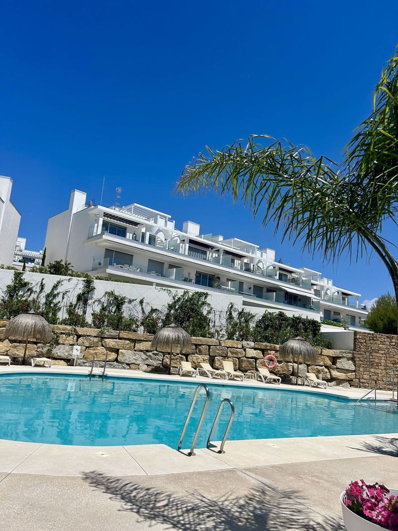 Ground Floor Apartment in Estepona, Costa del Sol – 2 beds – 330000 €