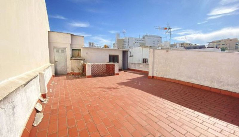 Townhouse in Marbella, Costa del Sol – 12 beds – 720000 €