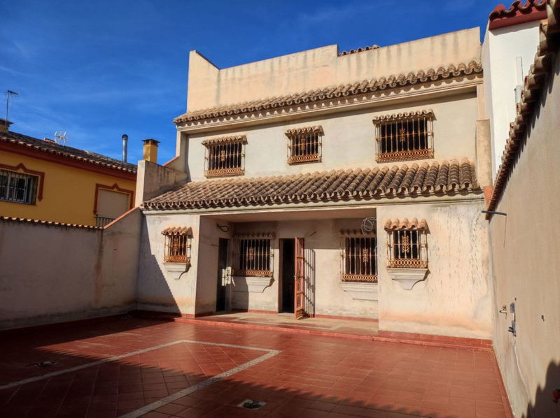 Townhouse in Fuengirola, Costa del Sol – 5 beds – 531000 €