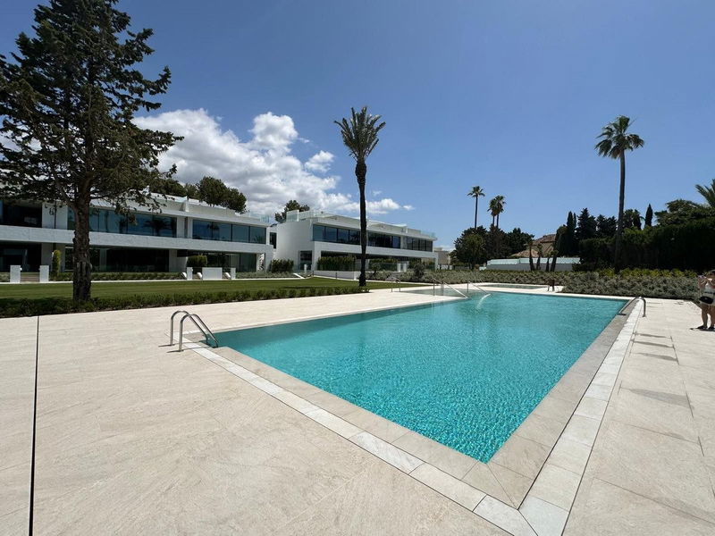 Semi-Detached House in Marbella, Costa del Sol – 4 beds – 5250000 €