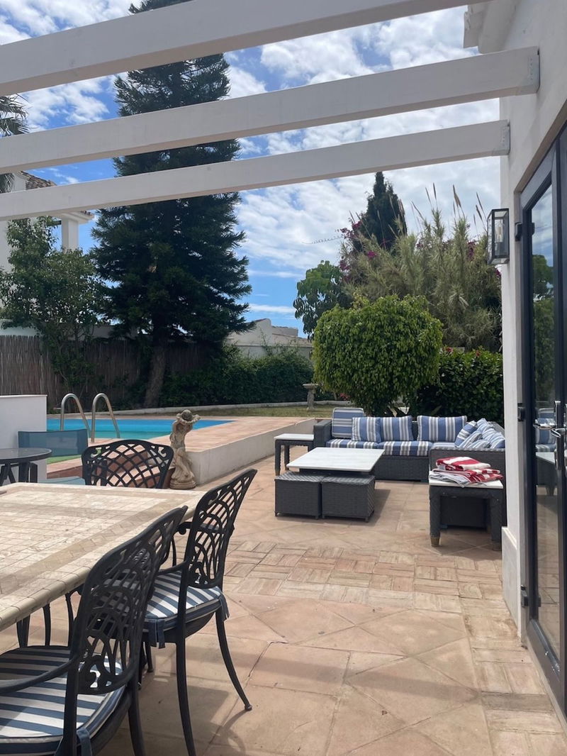 Detached Villa in Marbella, Costa del Sol – 4 beds – 1150000 €