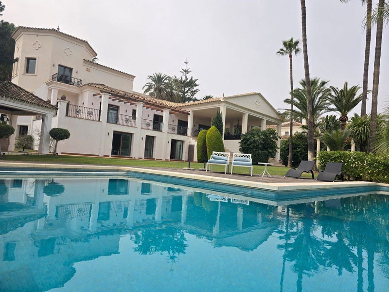 Detached Villa in Marbella, Costa del Sol – 6 beds – 3200000 €