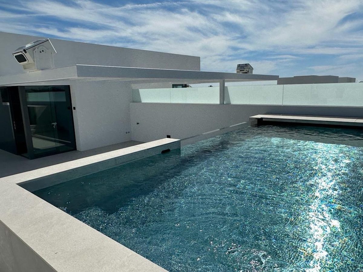 Semi-Detached House in Marbella, Costa del Sol – 4 beds – 5250000 € - photo 13 of 20