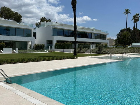 Semi-Detached House in Marbella, Costa del Sol – 4 beds – 5250000 € - photo 19 of 20