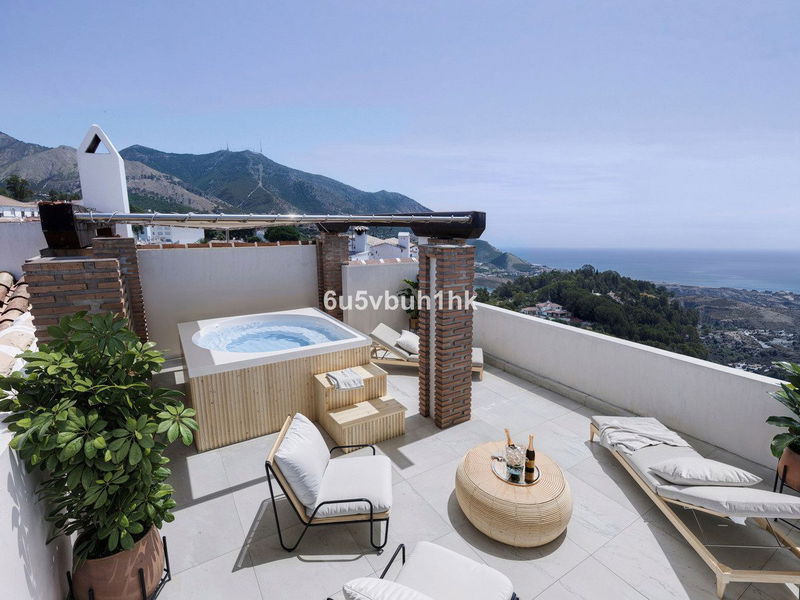 Detached Villa in Mijas, Costa del Sol – 4 beds – 995000 €