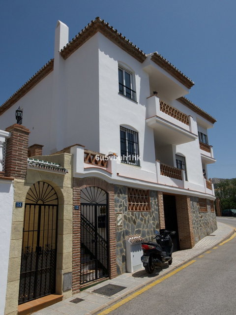 Detached Villa in Mijas, Costa del Sol – 4 beds – 995000 € - photo 5 of 50