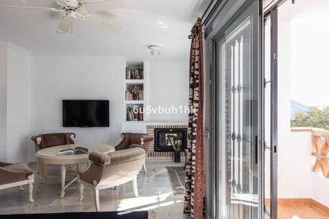 Detached Villa in Mijas, Costa del Sol – 4 beds – 995000 € - photo 9 of 50