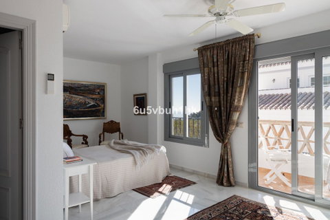 Detached Villa in Mijas, Costa del Sol – 4 beds – 995000 € - photo 10 of 50
