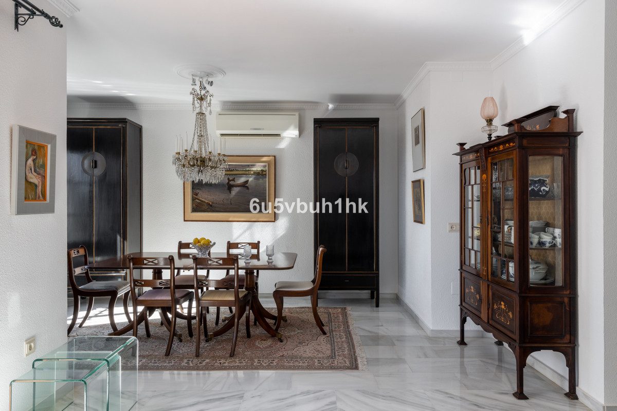 Detached Villa in Mijas, Costa del Sol – 4 beds – 995000 € - photo 15 of 50