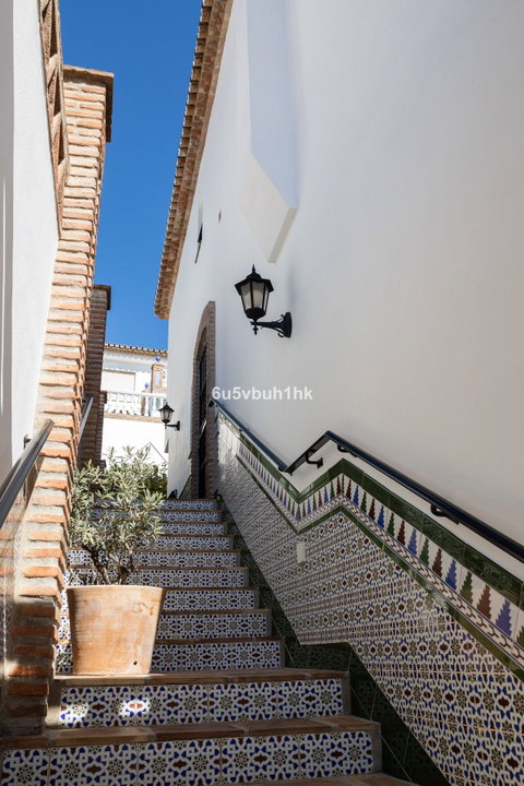 Detached Villa in Mijas, Costa del Sol – 4 beds – 995000 € - photo 48 of 50