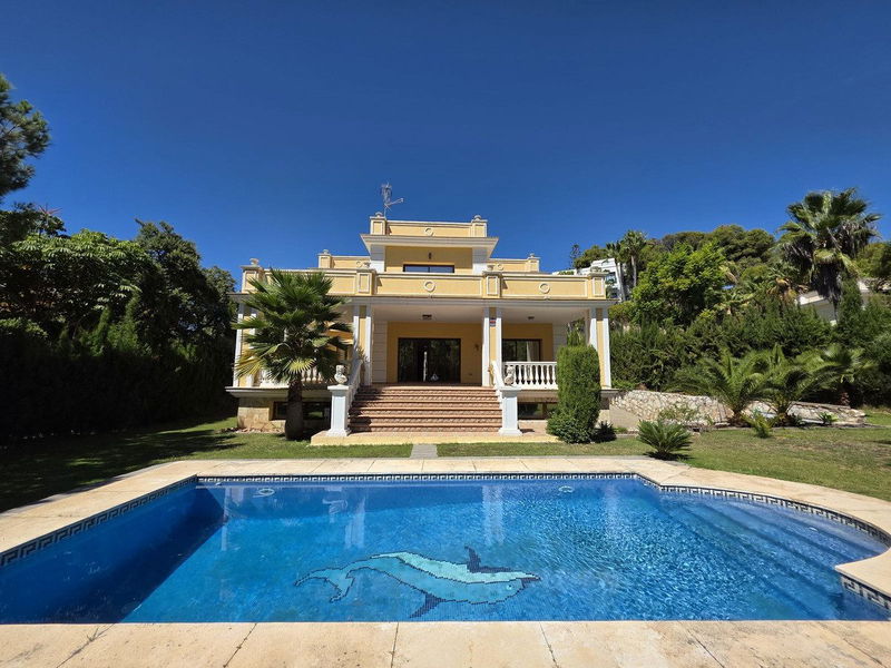 Detached Villa in Marbella, Costa del Sol – 4 beds – 1600000 €