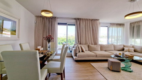 Middle Floor Apartment in Torremolinos, Costa del Sol – 3 beds – 550000 € - photo 4 of 23