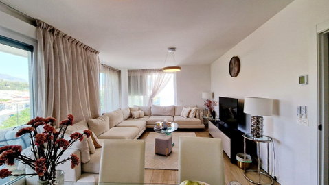 Middle Floor Apartment in Torremolinos, Costa del Sol – 3 beds – 550000 € - photo 9 of 23