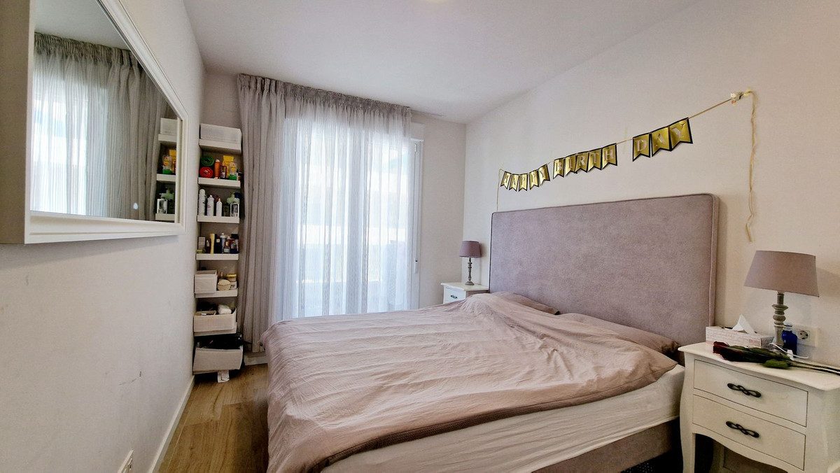 Middle Floor Apartment in Torremolinos, Costa del Sol – 3 beds – 550000 € - photo 17 of 23