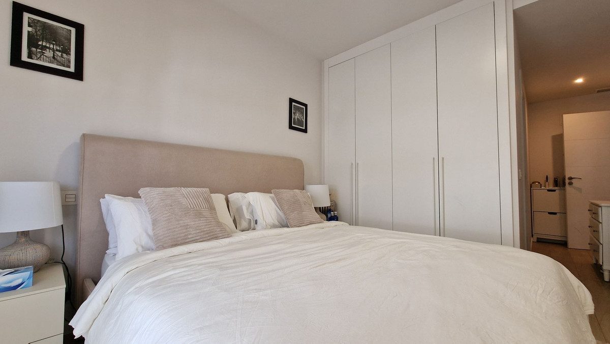 Middle Floor Apartment in Torremolinos, Costa del Sol – 3 beds – 550000 € - photo 21 of 23