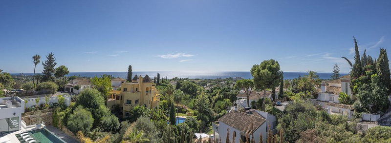 Detached Villa in Marbella, Costa del Sol – 5 beds – 2500000 €