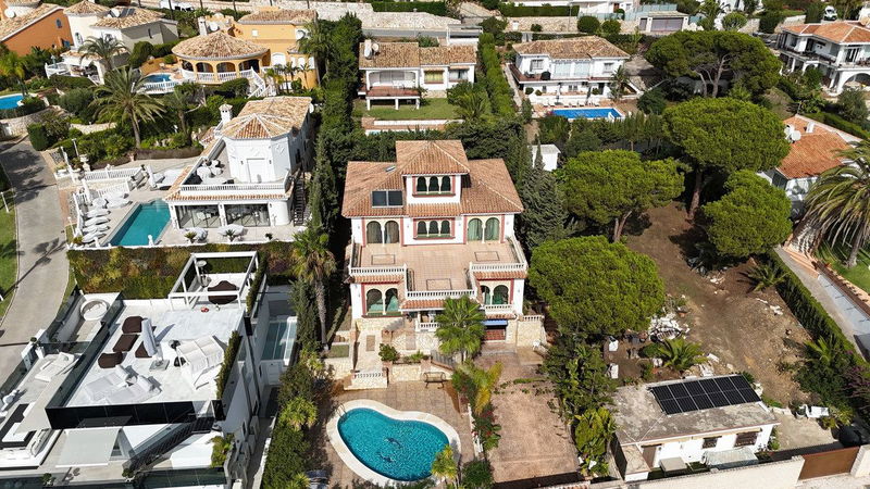 Detached Villa in Mijas, Costa del Sol – 8 beds – 1720000 €