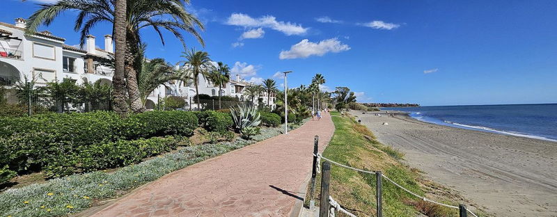 Middle Floor Studio in Estepona, Costa del Sol – 1 beds – 210000 €