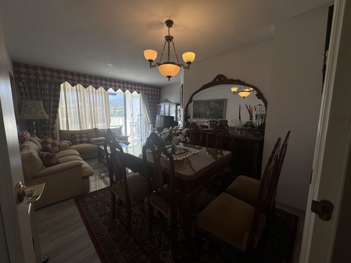 Middle Floor Apartment in Torremolinos, Costa del Sol – 3 beds – 550000 € - photo 6 of 32