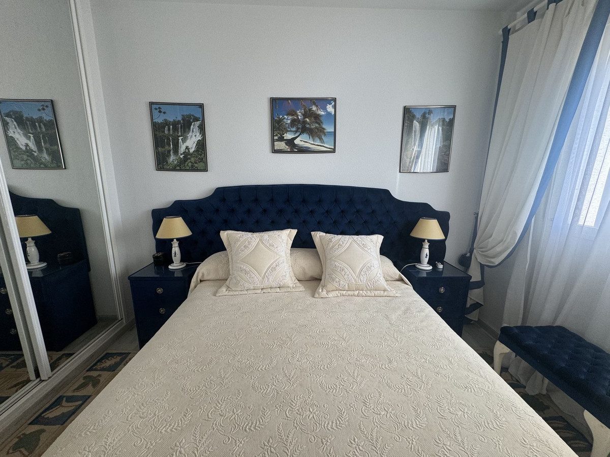 Middle Floor Apartment in Torremolinos, Costa del Sol – 3 beds – 550000 € - photo 14 of 32
