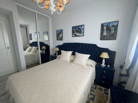 Middle Floor Apartment in Torremolinos, Costa del Sol – 3 beds – 550000 € - photo 15 of 32