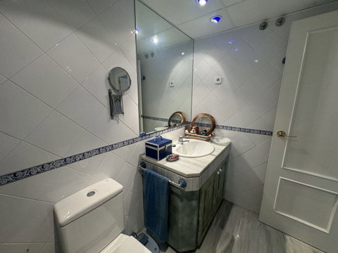 Middle Floor Apartment in Torremolinos, Costa del Sol – 3 beds – 550000 € - photo 17 of 32