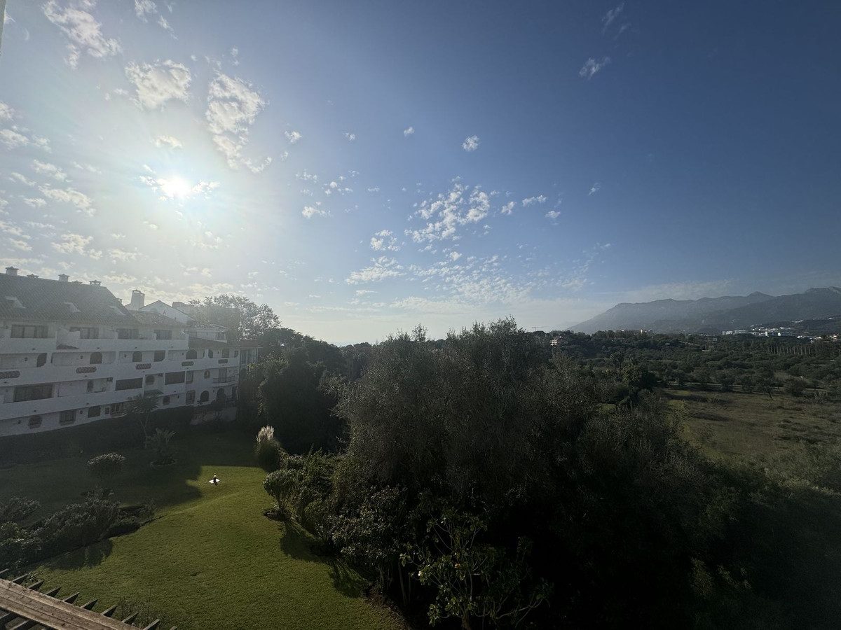 Middle Floor Apartment in Torremolinos, Costa del Sol – 3 beds – 550000 € - photo 24 of 32