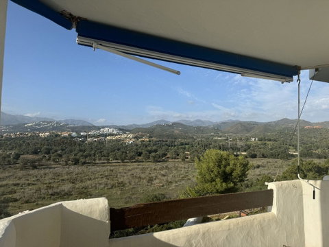 Middle Floor Apartment in Torremolinos, Costa del Sol – 3 beds – 550000 € - photo 25 of 32