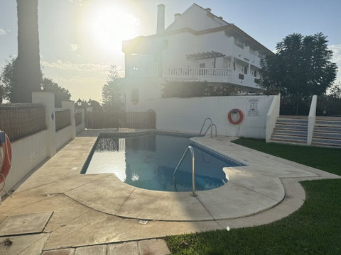 Middle Floor Apartment in Torremolinos, Costa del Sol – 3 beds – 550000 € - photo 28 of 32
