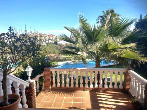 Detached Villa in Mijas, Costa del Sol – 4 beds – 995000 € - photo 3 of 27