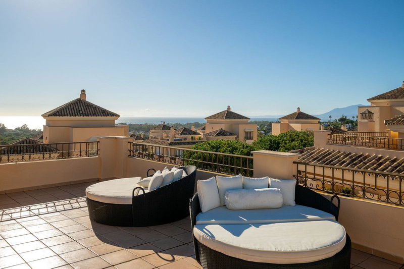 Penthouse Duplex in Marbella, Costa del Sol – 4 beds – 1449000 €