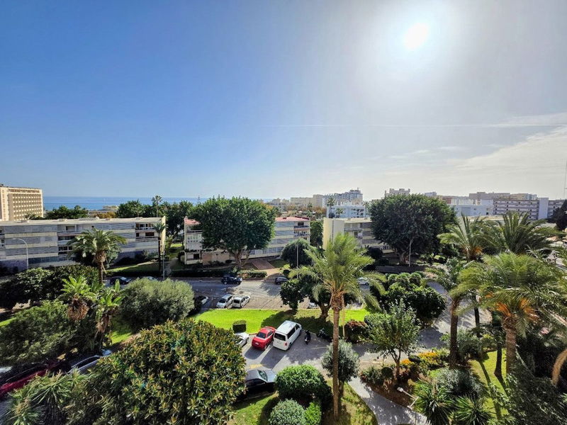 Middle Floor Apartment in Torremolinos, Costa del Sol – 2 beds – 312000 €