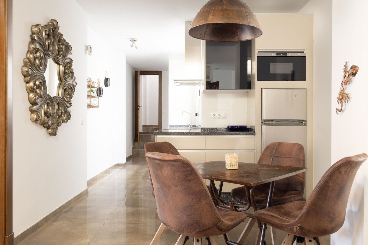 Townhouse in Estepona, Costa del Sol – 3 beds – 595000 € - photo 13 of 29