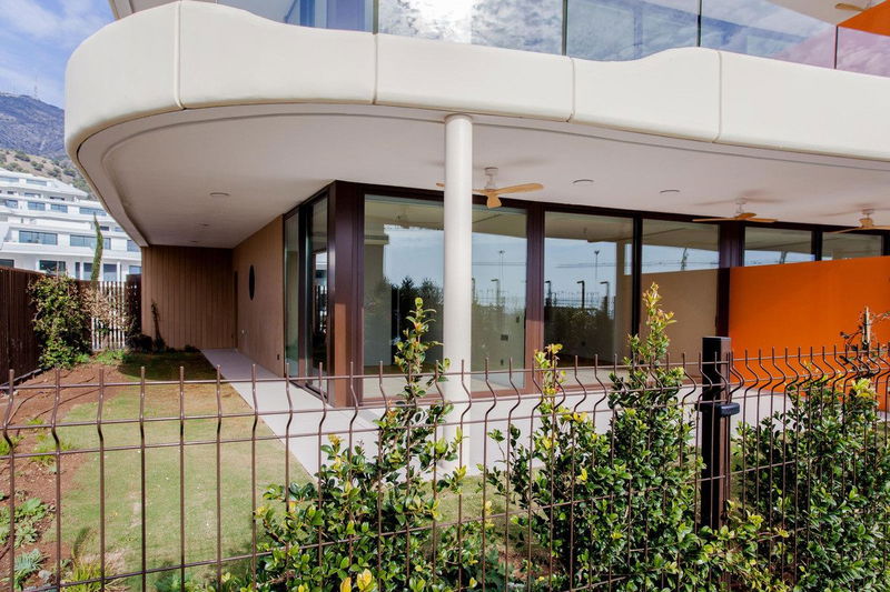 Ground Floor Apartment in Fuengirola, Costa del Sol – 2 beds – 595000 €