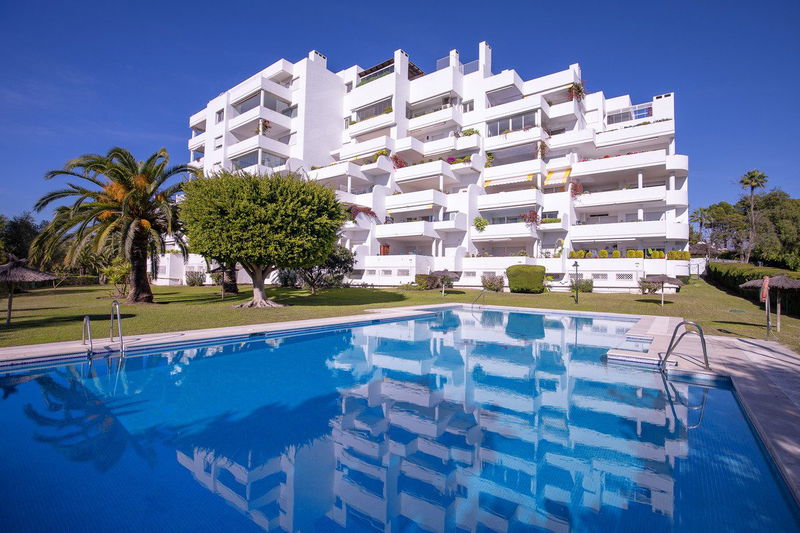 Ground Floor Apartment in Marbella, Costa del Sol – 3 beds – 670000 €