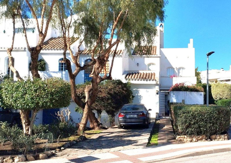 Townhouse in Marbella, Costa del Sol – 3 beds – 495000 €