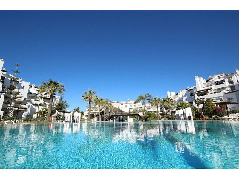 Ground Floor Apartment in Marbella, Costa del Sol – 4 beds – 1380000 €
