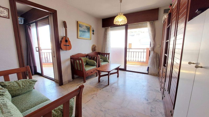 Middle Floor Apartment in Fuengirola, Costa del Sol – 1 beds – 295000 €